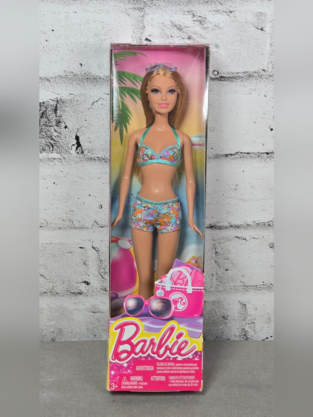 2013 Mattel Barbie Beach Summer Brunette Doll New In Box